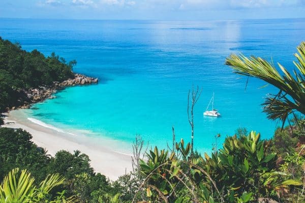 Les voyages de noces éco-responsables : Des destinations de rêve pour un mariage durable