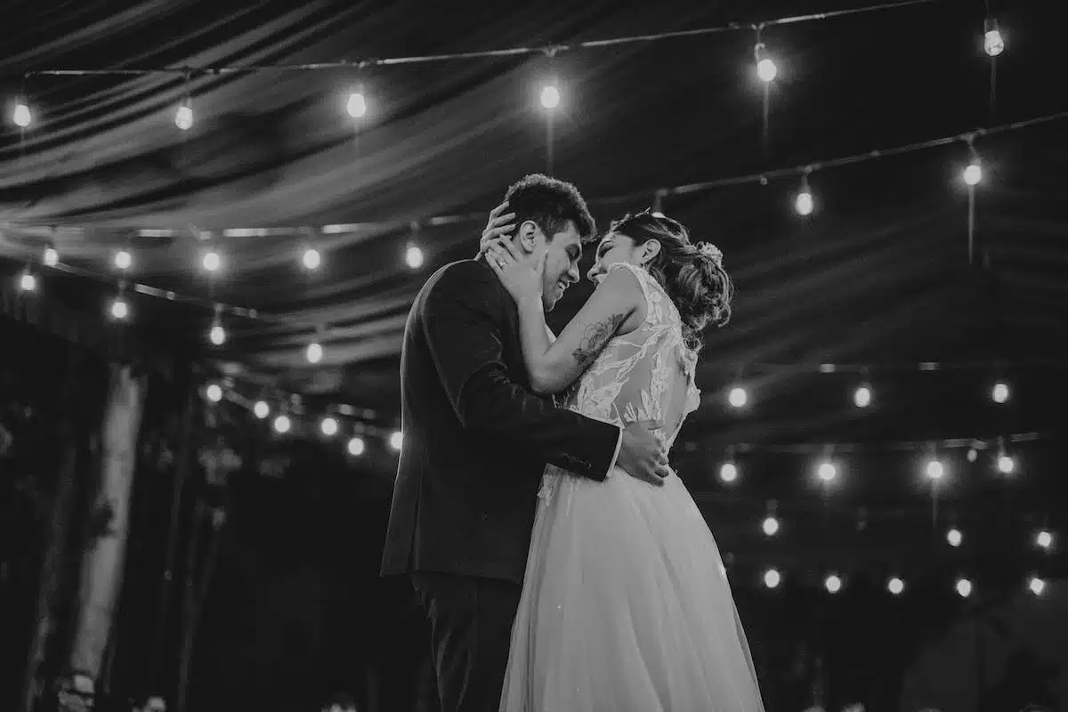 Créez une ambiance magique lors de votre mariage grâce aux animations musicales