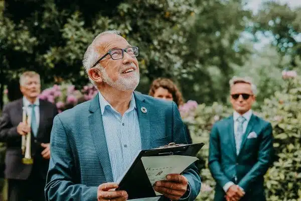 Trouver l’animateur idéal pour sublimer votre mariage