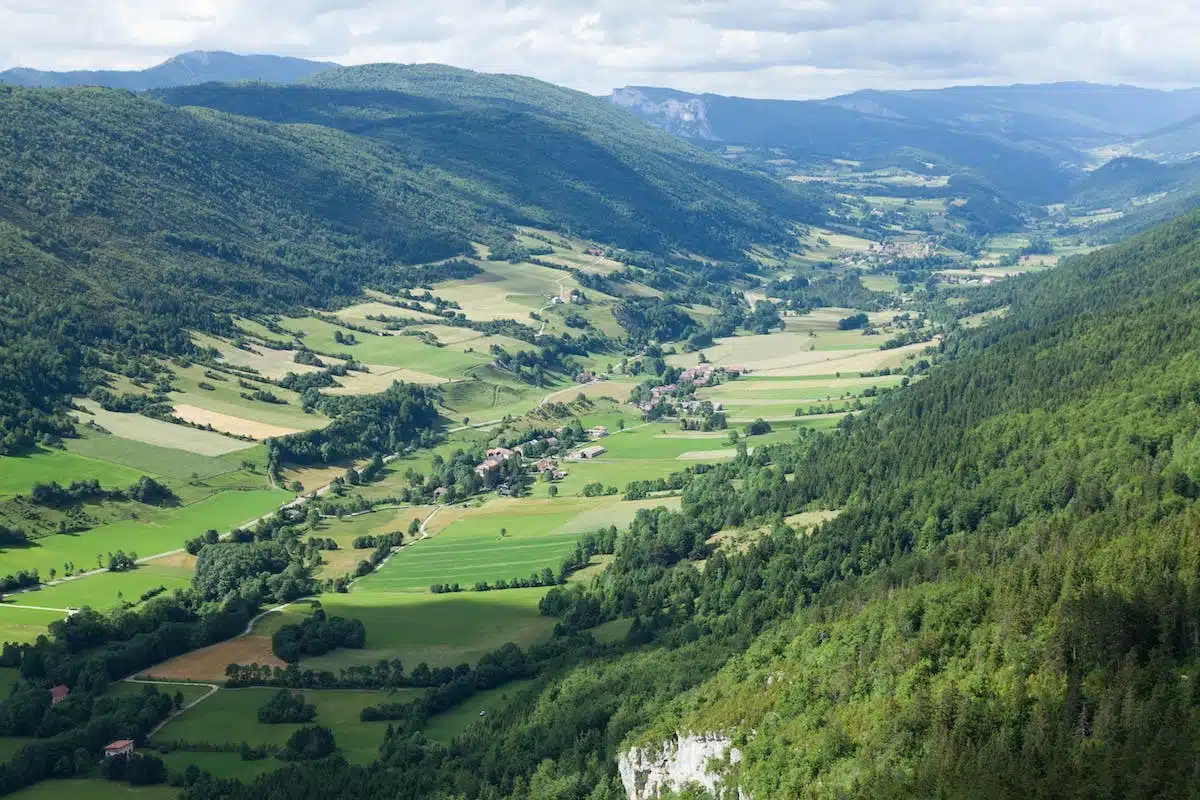 Les plus belles destinations de voyage de noces en France pour les amoureux de la nature